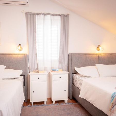 Kalina Deluxe Apartments Jelsa  Buitenkant foto