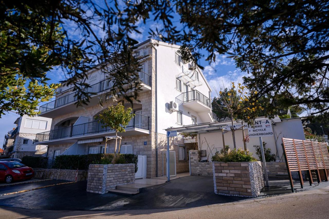 Kalina Deluxe Apartments Jelsa  Buitenkant foto